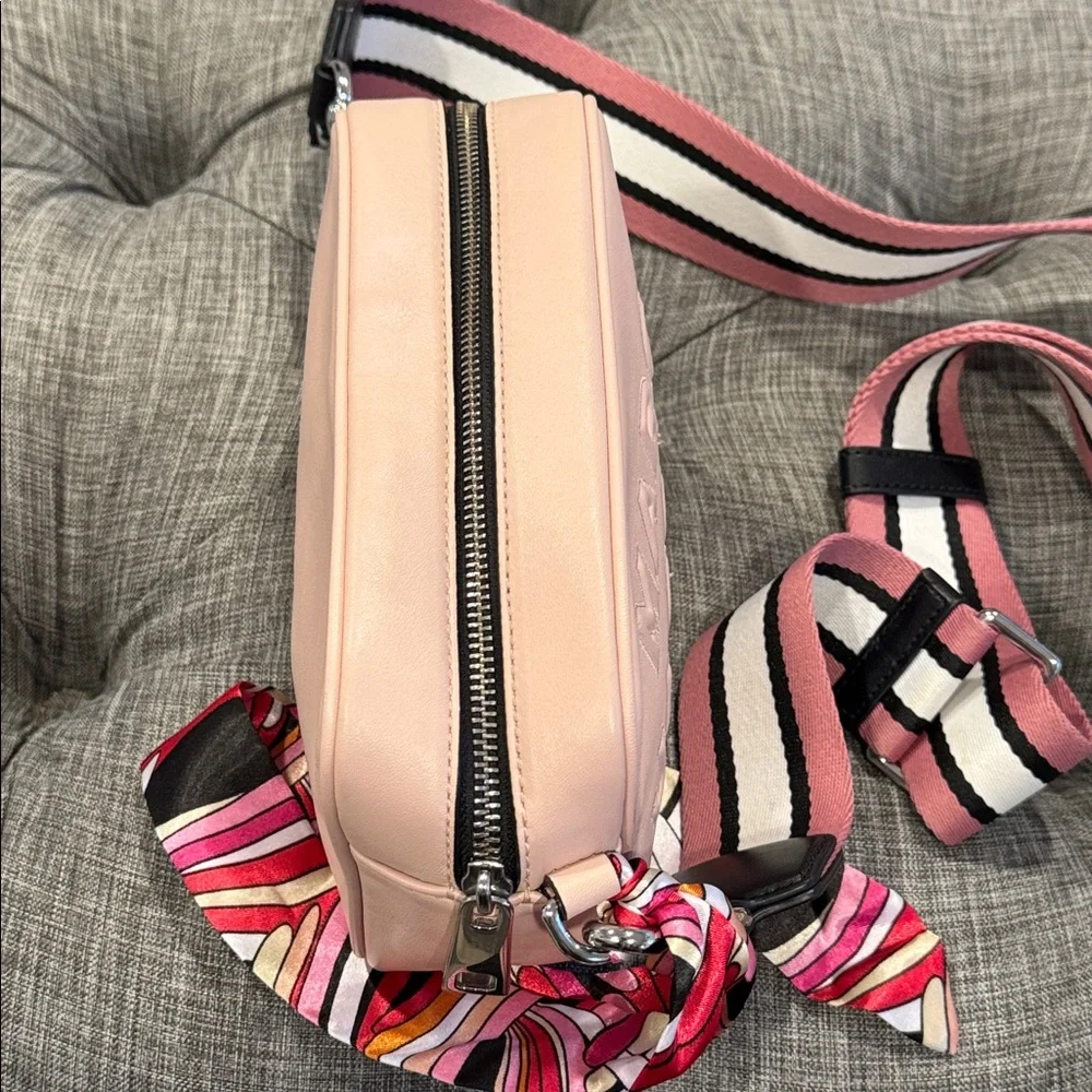 Marc Jacobs Bag Flash Pink Leather Camera Crossbody - Picture 10 of 17